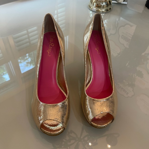 Lilly Pulitzer Gold Wedges - Picture 2 of 6